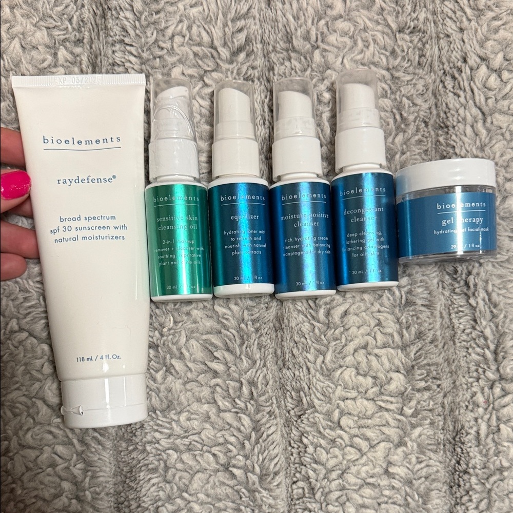Suncare and Skincare Set - White, Green, Blue